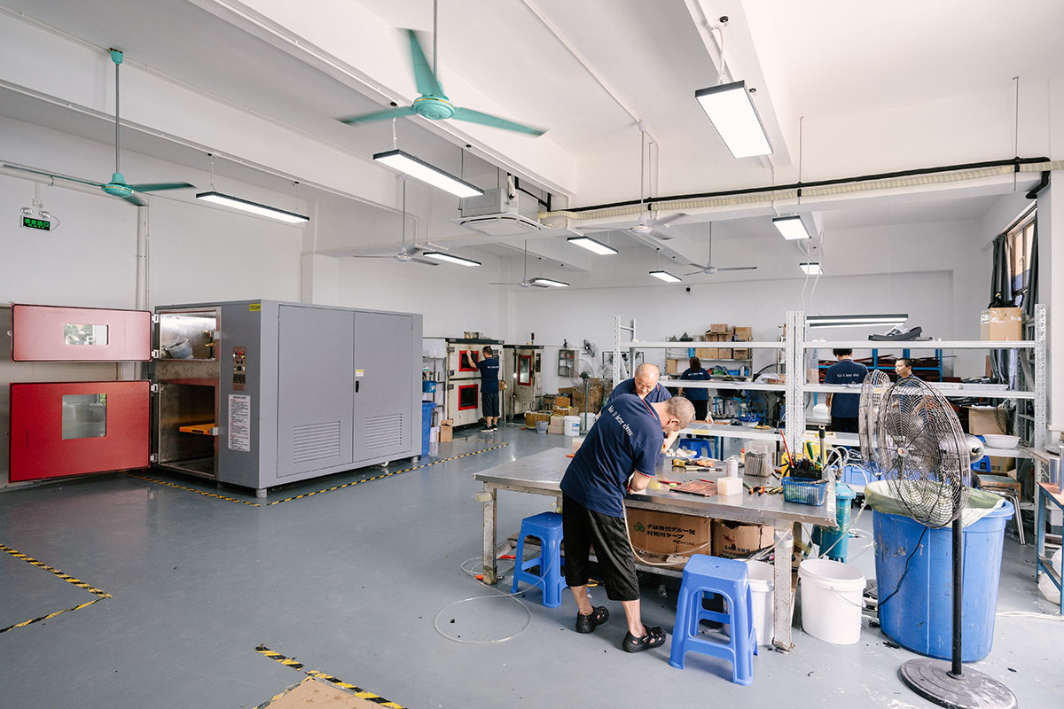 02-our-tecnologies-aurea-capital-arab-united-emirates-vacuum-casting-systems 02-our-tecnologies-aurea-capital-arab-united-emirates-vacuum-casting-systems